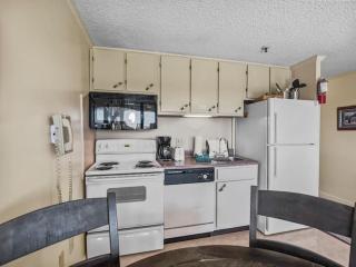 ML182 First Floor New Deck VIEWS EZ Parking WiFi - Snowshoe - 4