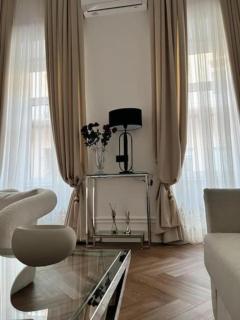Premium Luxury Suite Near Basilica - Budapest - 4