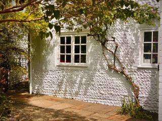 an artists residence - Arundel - 8