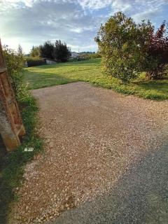 Petite maison en pierre au calme avec extérieur - 7