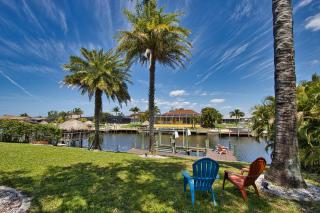 Charming Waterfront Vacation Rental with Fabulous Views and Easy Access to the Caloosahatchee River - Cape Coral - 6
