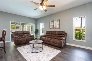 Charming Waterfront Vacation Rental with Fabulous Views and Easy Access to the Caloosahatchee River - 3