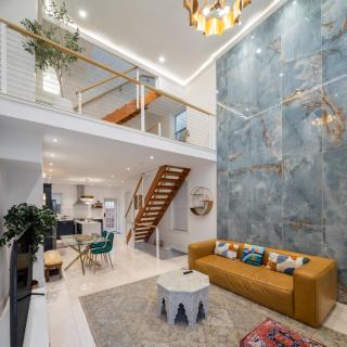 Live Loftily at University City - Philadelphia - 8