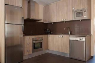 EL born - spacious 2 bedrooms - 3