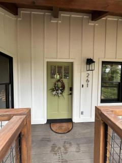 Beary Playful a highend luxury cabin nestled in the heart of downtown Gatlinburg - 5