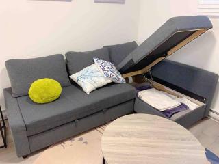 Lovely Cozy Getaway with Free Parking Included - Saint-Hubert - 6