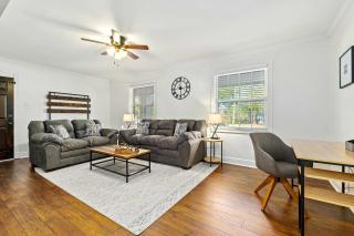 Pet-Friendly Mobile Condo about 4 Mi to Downtown! - Mobile - 7