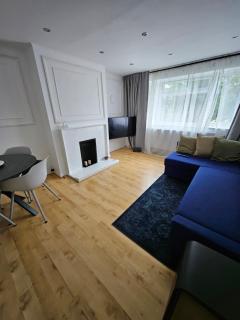 Wembley, Cosy 2 Bed Apa, Next to the park - Harrow on the Hill - 2