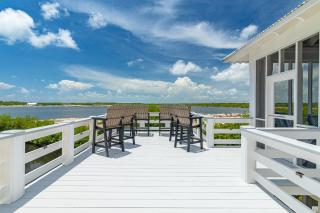 La Dolce Vida and The Pool Club at Mahogany Bay - 2