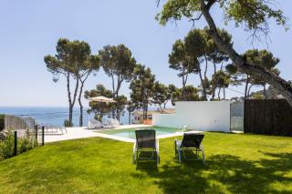 Family Beachfront Villas with Private Pool - Calella de Palafrugell - 0