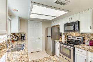 Sun Lakes Home with 3 Pools in Retirement Community - Sun Lakes - 2