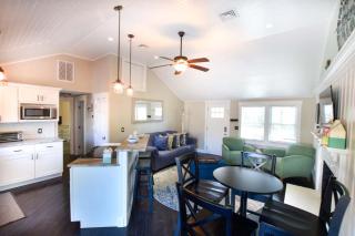 Beautiful Home Walk to Water Dog Welcome - Yarmouth - 4