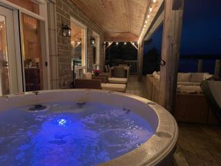 Luxury Waterfront Oasis W Hot Tub - Lion's Head - 7