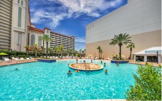 Family and Friends Beach Resort Condo for 8! Steps from the Beach! By Dolce Vita Getaways! - Panama City Beach - 9