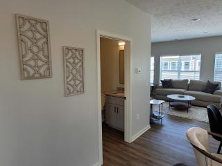 The HoneyBee at Coventry Rows - Omaha - 1