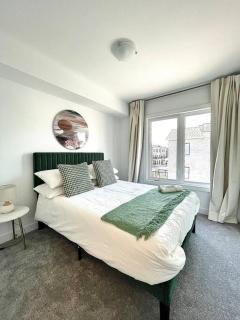 Luxury 3BR home with free parking, full kitchen in Stouffville Markham - 8