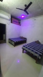 Arya Sadan Homestay 79063,22135 - Mathura - 9
