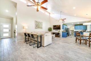 Pool, Putting Green and Games Chandler Home! - Chandler - 7