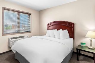 SureStay Hotel by Best Western Bassano - Bassano - 1