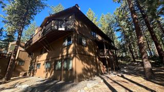Large 1875 SF 2-bedroom 3 Bath 3-floor townhome - Zephyr Cove - 9