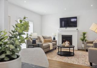 Luxurious and Beautiful, Barrie - Barrie - 6