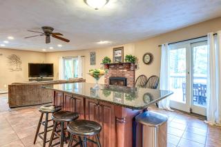 Lakefront Home Hot Tub and Fire Pit in Barnstead - 1
