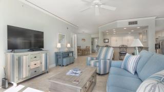 Complex Pool, Beach Getaway, Oceanfront - Hilton Head Island - 2