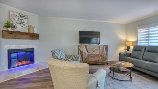 Screened Porch, Chefs Kitchen, Golf Views - Hilton Head Island - 2
