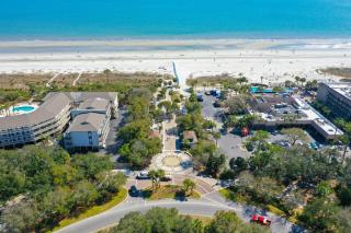 Private Balcony, Beach Getaway, Coligny - Hilton Head Island - 4