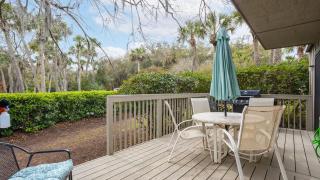 Complex Pool, Pet Friendly, Grill - Hilton Head Island - 0