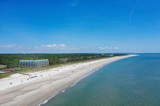 Family Getaway, Walk to Beach, Balcony - Hilton Head Island - 0