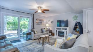 Pet Friendly, Private Deck, Coastal - Hilton Head Island - 5