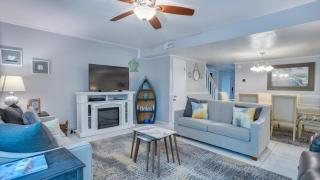 Pet Friendly, Private Deck, Coastal - Hilton Head Island - 4