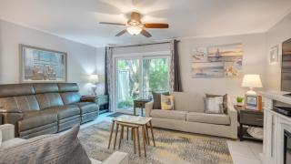 Pet Friendly, Private Deck, Coastal - Hilton Head Island - 3