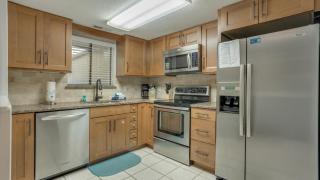 Walk to Beach, Pet Friendly, Homey - Hilton Head Island - 2
