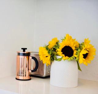 CBD Melbourne, 2 Bed Rooms & 2 Bath Rooms APT - 8