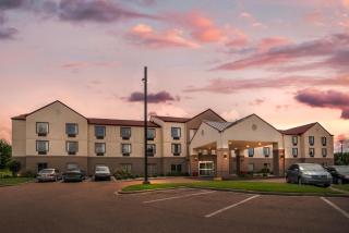 Red Roof Inn & Suites Vicksburg - Vicksburg - 4