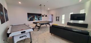 Last Minute Disney Getaway! Private Pool, Hot Tub & Games Room. Book Now! #43345 - Kissimmee - 9