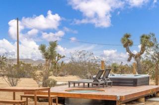The Desert Serenity-Stunning views-Pool-Spa-BBQ - Yucca Valley - 4