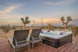 The Desert Serenity-Stunning views-Pool-Spa-BBQ - Yucca Valley - 3