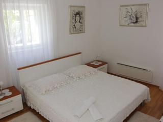 Holiday House Granny Mary - Two Bedroom Holiday Home ST - Sutivan - 5