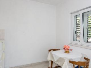 Guest House Oreb - One Bedroom Apartment with Terrace and Sea View - Koločep - 9
