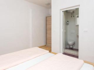 Guest House Oreb - One Bedroom Apartment with Terrace and Sea View - Koločep - 5