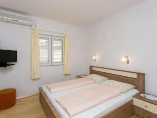 Guest House Oreb - One Bedroom Apartment with Terrace and Sea View - Koločep - 4
