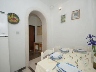 Apartments Kalajzic - Two Bedroom Apartment with Garden and Terrace A2 ST - Pučišća - 8