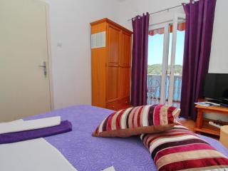 Apartments Filipovi - One-Bedroom Apartment with Balcony and Sea View A1 - Sobra - 2