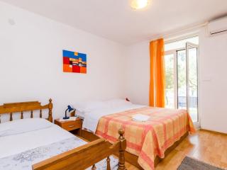 Apartments Glavor - One Bedroom Apartment with Terrace and Sea View A1 - Drače - 3