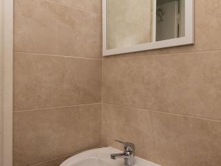 Guest House Bradas-Double Room with Shared Bathroom No3 - Dubrovnik - 4