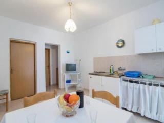 Apartments Boguvila - Two-Bedroom Basic Apartment with Terrace A1 - ST - Supetar - 6