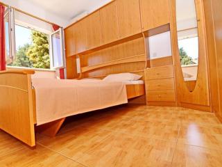 Apartments Veselka, Lumbarda - Standard Room with Garden View Room 1 - Lumbarda - 0